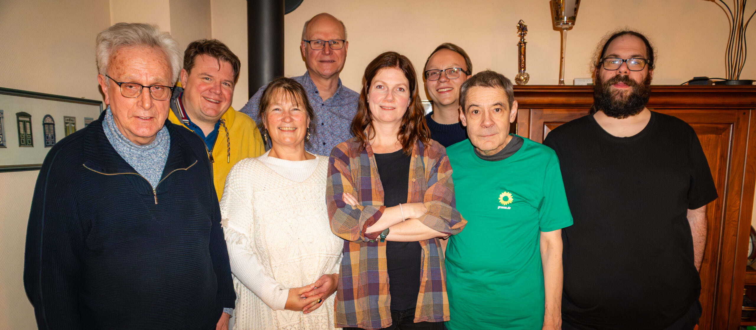 Der aktuelle Vorstand des Grünen Ortsverbandes. Von links seht ihr Lothar Estl, Sven Herrmann, Kirstin Schiebuhr, Kai Bretall, Annemarie Stefaniak, Björn Hildebrand, Dieter Abraham und Sebastian Rautert